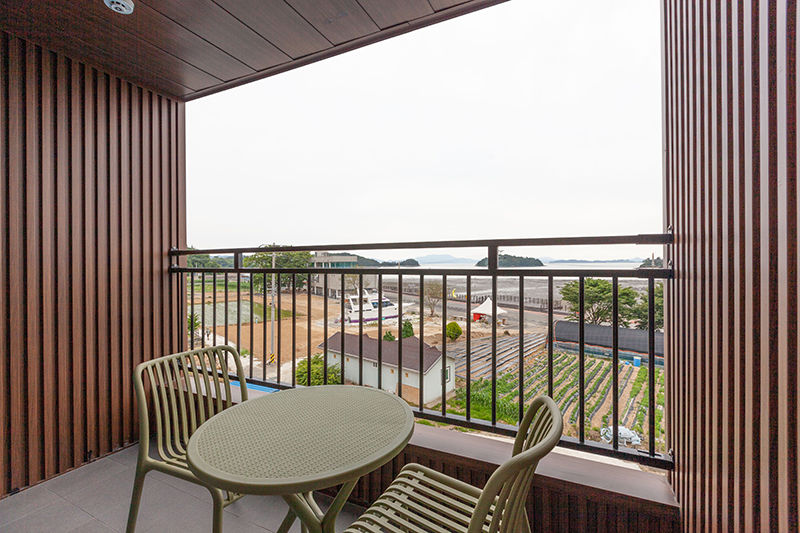 여수 오션뷰 콘도형 숙소 개별 테라스